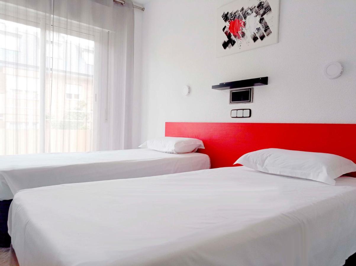 Hostal Lady Ana Maria Collado Villalba Esterno foto